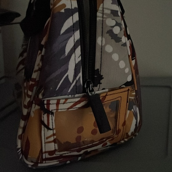 Vera Bradley lunchbox in great condition - Picture 3 of 3